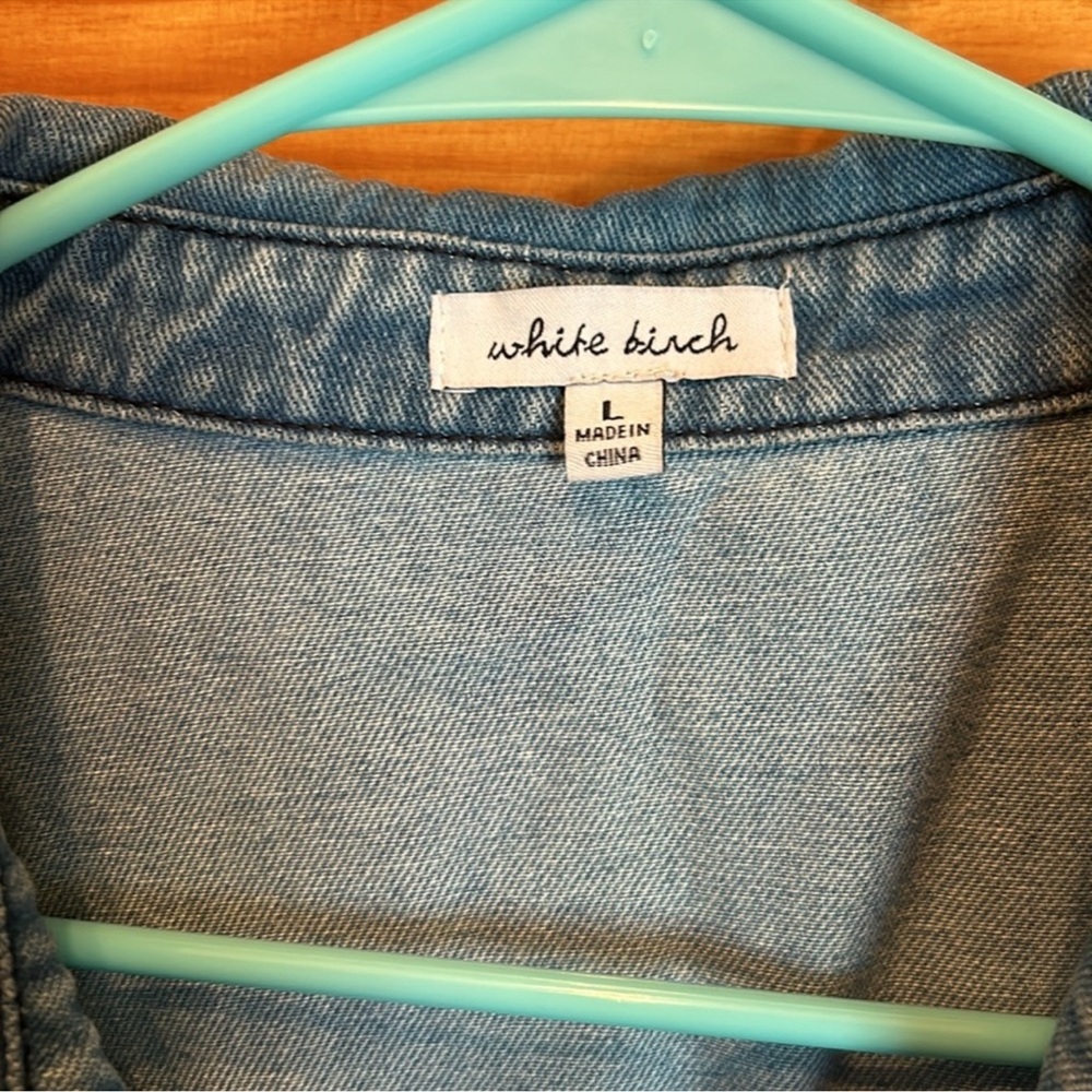 New no tags White Birch New-No tags Distressed Denim Jacket Large - Picture 2 of 7